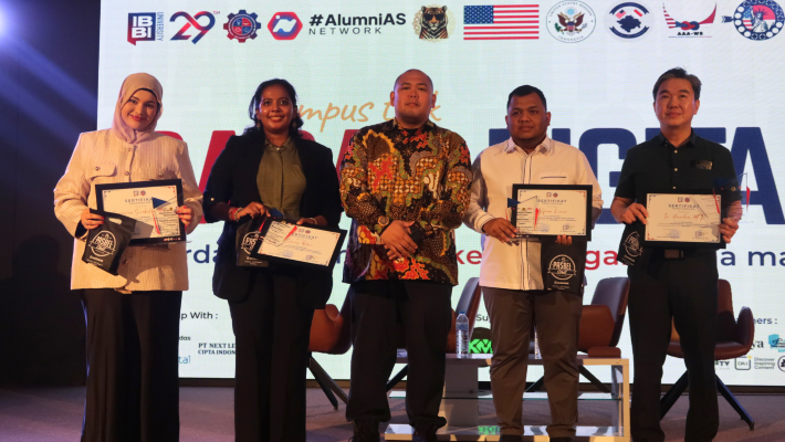 Featured image for “Campus Talk Seminar “Sadar Digital : Cerdas Menanggapi Kebohongan Dunia Maya””